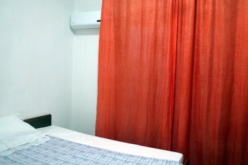 بيرو Family Inn الغرفة الصورة